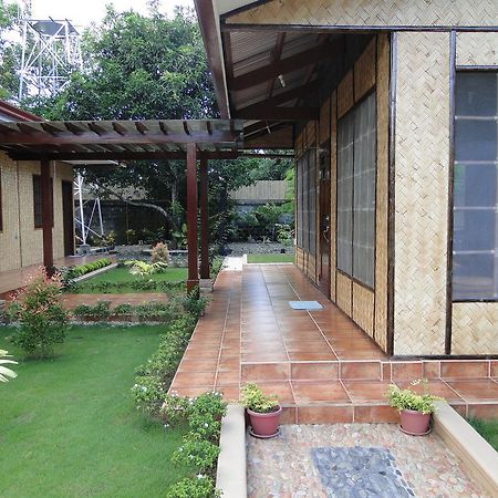 Susan'S Place Bed And Breakfast Puerto Princesa Exterior photo