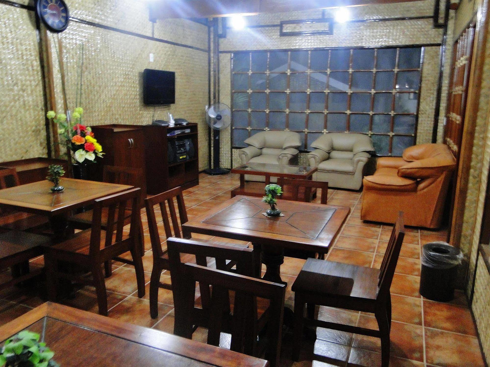 Susan'S Place Bed And Breakfast Puerto Princesa Exterior photo